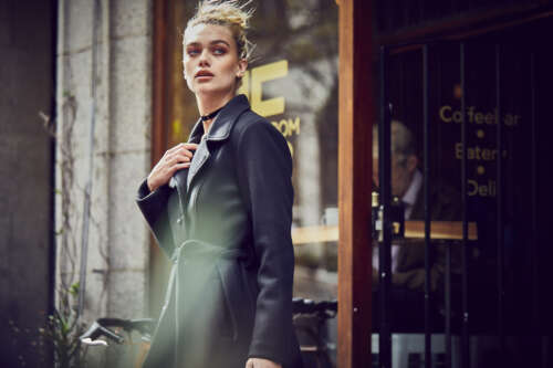 look_3_women_single_008