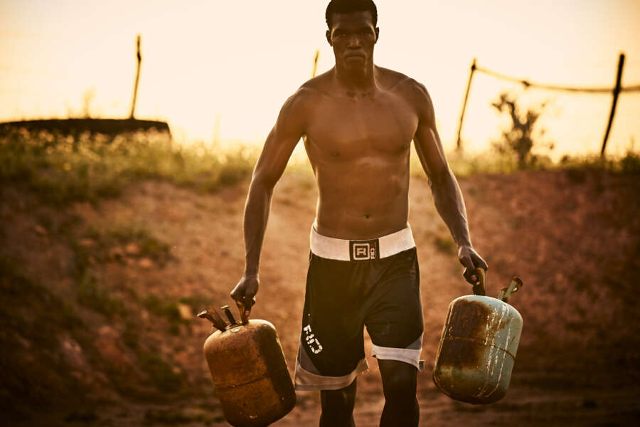 raw-b_2019_09_06_red_tag_w19_d6_2965