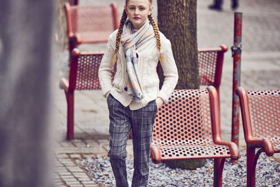 look_1_senior_girls_1_single_003